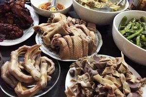 Quán Ăn Hùng Hiếu - Vịt Cỏ Các Món