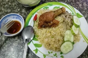 Quán Ăn Hùng Ký - Cơm Chiên & Hủ Tiếu Xào