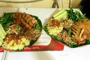 Quán Ăn Hùng Thúy Quán - Gà Già Văn Giang