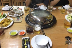 Quán Ăn Hương Cảng - Lẩu Hơi