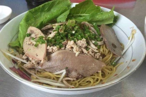 Quán Ăn Huỳnh Ký - Mì, Hủ Tiếu & Hoành Thánh