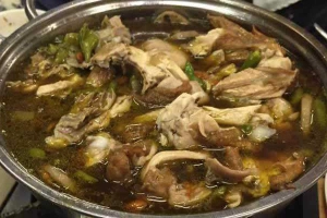Quán Ăn Kiên Trang - Cơm, Phở & Các Loại Lẩu