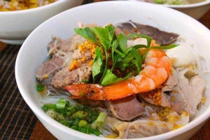 Quán Ăn Lan Thanh - Cơm, Hủ Tiếu & Hoành Thánh