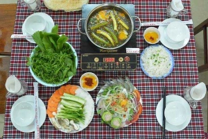 Quán Ăn Lẩu Bò Năm Hiền