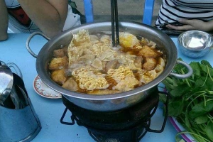 Quán Ăn Lẩu Dê Đông Bình