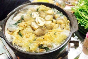 Quán Ăn Lẩu Dê Sân Banh