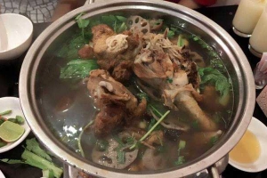 Quán Ăn Lẩu Gà Đá