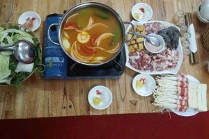 Quán Ăn Lẩu Quán 221
