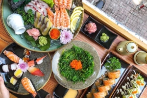 Quán Ăn Let’s Sushi