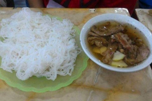 Quán Ăn Linh Chi - Bánh Cuốn Chả & Bánh Đa Cá Rô