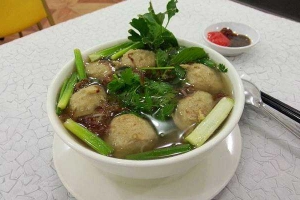 Quán Ăn Loan - Hủ Tiếu & Bún Riêu