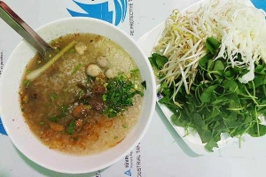 Quán Ăn Lộc Ký - Cháo Sò Huyết, Mì Tiềm Vịt Lộn & Gà Tiềm Thuốc Bắc