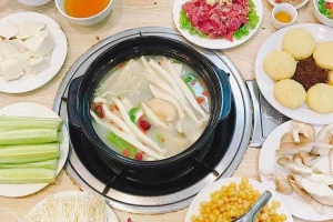 Quán Ăn Mai Linh - Lẩu Nấm Thiên Nhiên