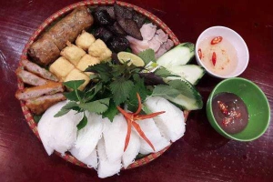 Quán Ăn Mẹt Tá Lả - Bún Bò Huế & Bún Đậu - Phạm Ngũ Lão