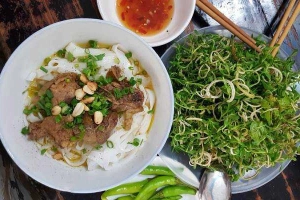 Quán Ăn Mì Gà Tư Châu