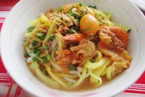 Quán Ăn Mì Quảng Bà Năm