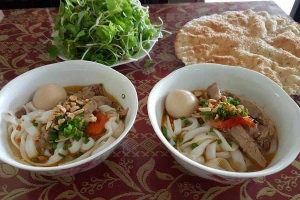 Quán Ăn Mì Quảng Bánh Canh - Thống Nhất