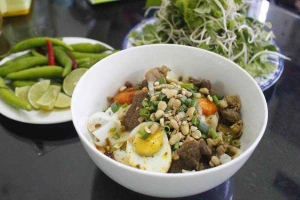 Quán Ăn Mì Quảng Cô Thu