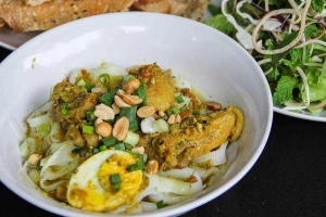 Quán Ăn Mì Quảng Gà - Nguyễn Tất Thành