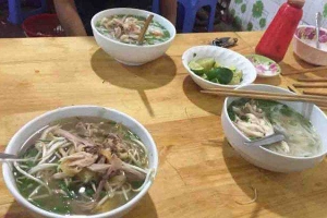 Quán Ăn Mộc Quán - Phở Gà Ta & Bún Miến Các Loại