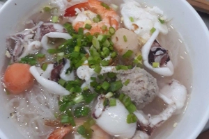 Quán Ăn Nam Phương - Hủ Tiếu Mực & Bún Bò