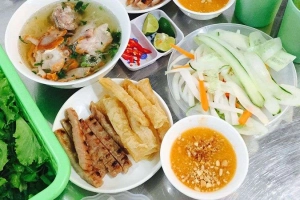 Quán Ăn Nem Hồng Ký