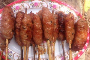 Quán Ăn Nem Nướng Lê Dương
