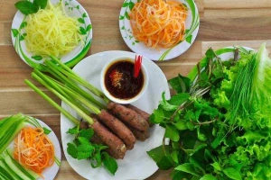 Quán Ăn Nenulu - Nem Nướng Lụi