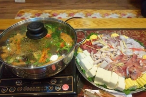 Quán Ăn Ngọc Bích - Lẩu & Nướng Không Khói