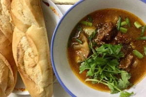 Quán Ăn Ngọc Diệp - Bánh Mì Sốt Vang & Tào Phớ