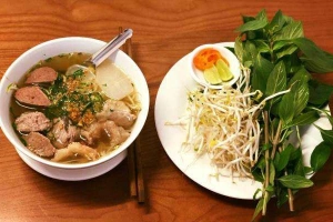 Quán Ăn Nguyên Quán - Hủ Tiếu Bò Viên
