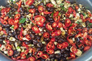 Quán Ăn Ốc Hút Mai - Ngã 4 Thương Tín