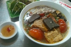 Quán Ăn Ông Bin Già - Bún Ốc & Bánh Đa Riêu Cua - Trần Huy Liệu