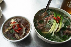 Quán Ăn Phở Bò Gia Truyền - Nguyễn Văn Cừ