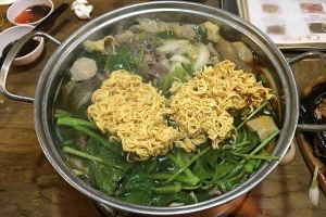 Quán Ăn Phở, Bò Kho & Lẩu Bò Nam Vang 3