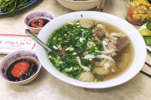 Quán Ăn Phở Hòa - Pasteur