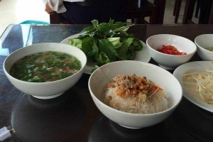 Quán Ăn Phở Hồng - Phở Khô Gia Lai