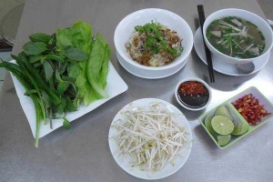 Quán Ăn Phở Khô Bé Tư