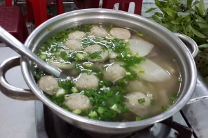 Quán Ăn Phở & Lẩu Bò - Chợ Lớn