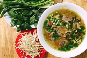 Quán Ăn Phở Lý Quốc Sư - Đường Hồ Chí Minh