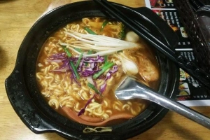 Quán Ăn Phố Mì Cay Seoul - Đại Lộ Hòa Bình