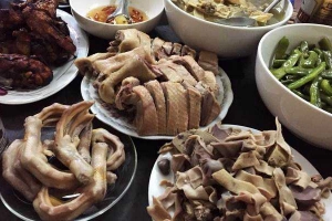 Quán Ăn Phú Cường - Lẩu, Bún & Cơm Bình Dân