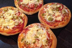 Quán Ăn Pizza Quỳnh