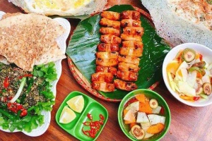 Quán Ăn Quà Quê Quán - Ẩm Thực Huế Hương Giang
