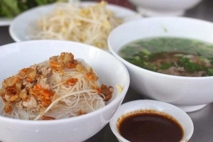 Quán Ăn Quán 165 - Phở Khô Gia Lai & Bánh Cuốn Tây Sơn