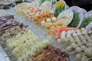 Quán Ăn Quán Ẩm Thực 90 - Hải Sản, Ốc & Lẩu Tự Chọn