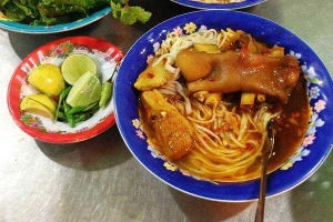 Quán Ăn Quán Bảy Mì Quảng - Ngô Sĩ Liên