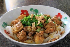 Quán Ăn Quán Cô Vân - Mì Gà, Phở