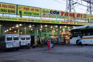 Quán Ăn Quán Cơm Tám Ri - Quốc Lộ 80