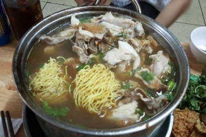 Quán Ăn Văn Hóa - Lẩu Gà Nòi